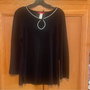 AK Anne Klein Black TOP with White Accent pipping around neck size large